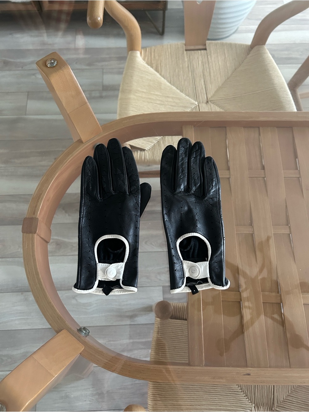 Vintage Black and White Genuine Leather Driving Gloves - Women